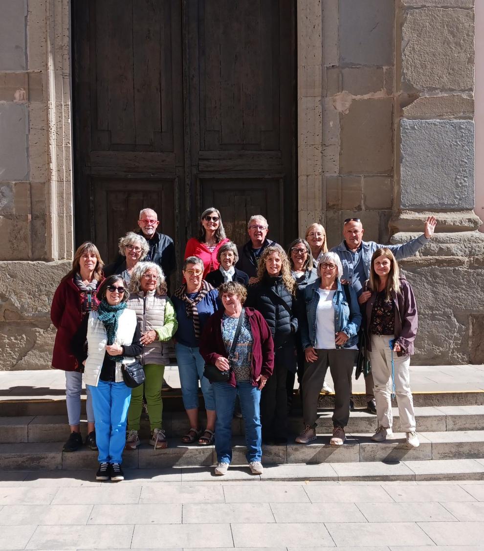 ​El col·lectiu Dibuixem Manlleu ha dibuixat racons d’Olost
